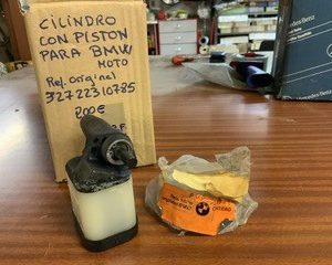 CILINDRO CON PISTON BMW MOTO OEM. 32722310785