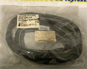 JUNTA GOMA PORTON TRASERO. NISSAN TERRANO II, OEM 82830-OF602