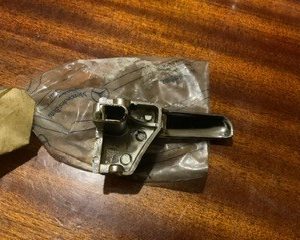 MANETA INTERIOR APERTURA PUERTA MERCEDES W201, OEM 2017660124