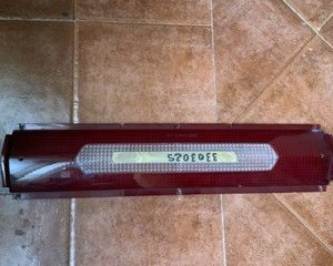 LUZ TRASERA CENTRAL FORD THUNDERBIRD 1966