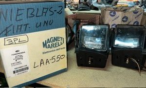 KIT FAROS ANTINIEBLA FIAT UNO TURBO 1989-1993 OEM LAA550