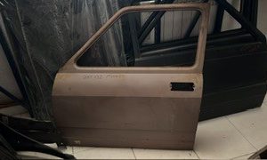 PUERTA DELANTERA IZQUIERDA SEAT 132 1ª SERIE