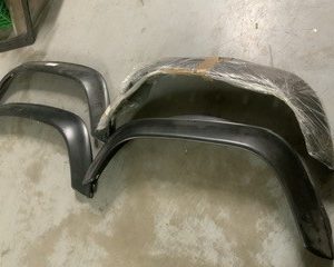 ALETINES PROTECTORES PASO RUEDA NISSAN PATROL