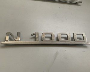 ANAGRAMA LETRERO N1000, MERCEDES BENZ